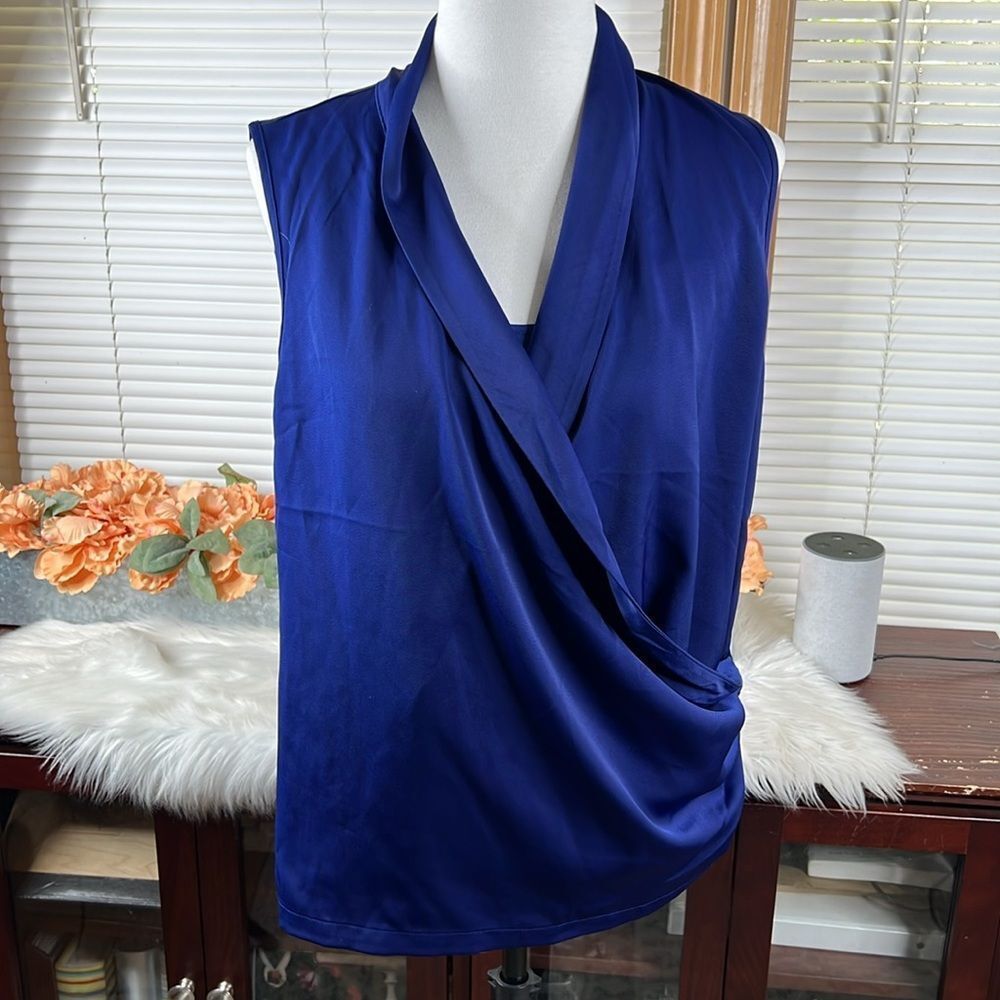 Banana Republic Factory Wrap Blouse Size Large NWT - Picture 2 of 9